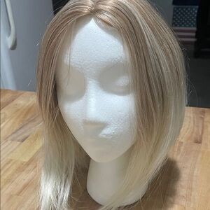 Stylish Blonde Ombre Wig